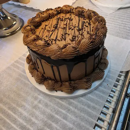 Chocolate drip cake