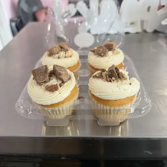 Cupcakes in the bakery case
